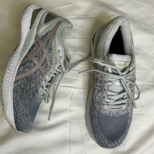ASICS Womens Gel Nimbus 22 Gray White Gold Sz 9.5 Running Shoe Comfort